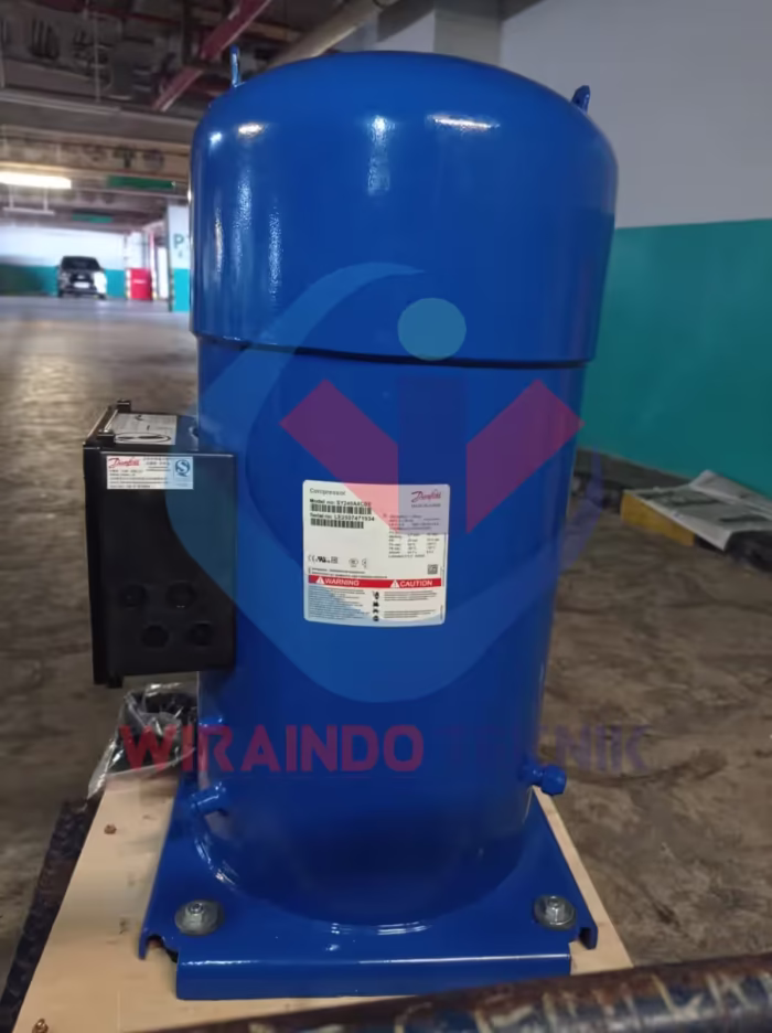 DANFOSS PERFORMER SY240A4CBE-3546